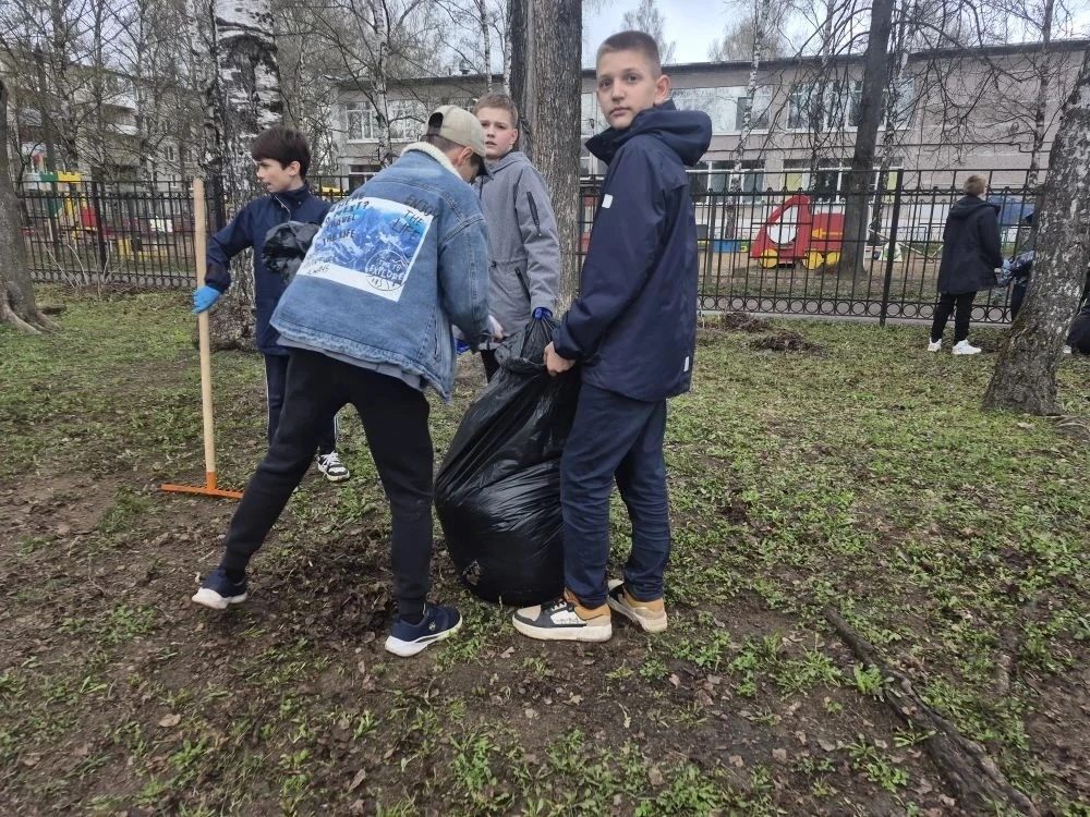 🌿 Гимназия присоединилась к XIII Всероссийскому экологическому субботнику «Зелёная весна‑2026» 🌿    