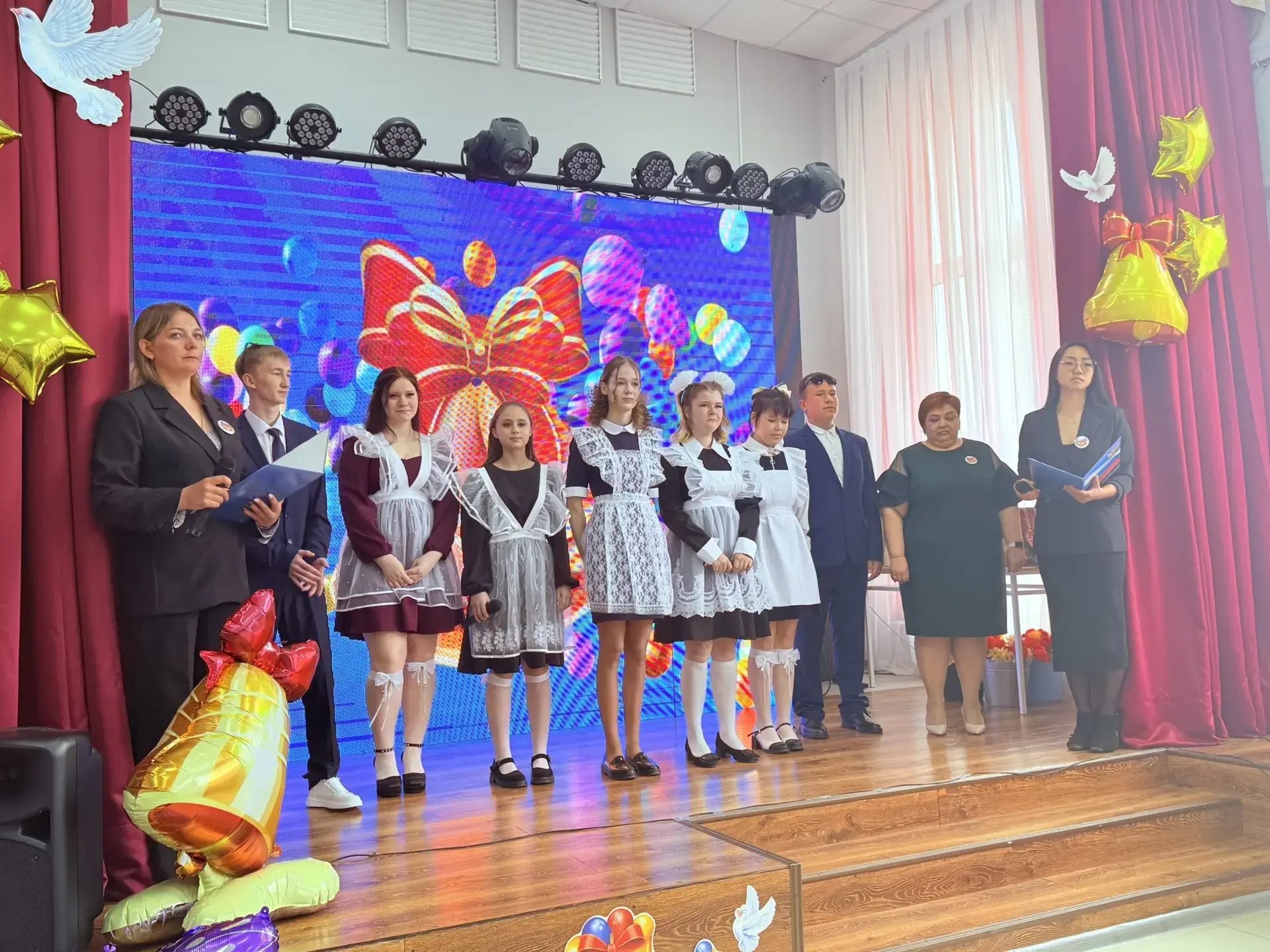 🎉Последний звонок — начало большого пути!