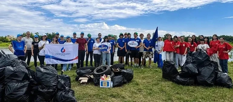 🧤 286 кг мусора собрали экоактивисты на берегу Кубани

Акцию «ЭКОВолна РВК 3.0» провела группа комп