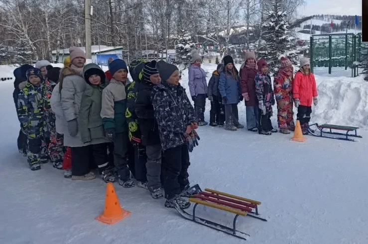 👋 Всем привет от 2 А из Лесной школы! 🏫🌲Мы тут не скучаем, а проходим ускоренный курс по счастью! На