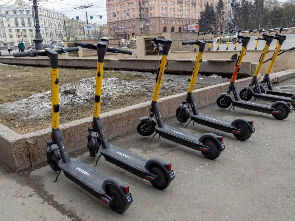 🚗 В Челябинске с 1 сентября ужесточат правила парковки самокатов