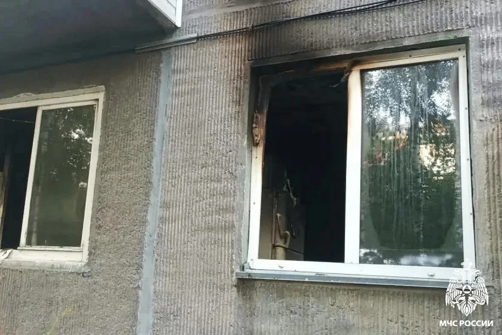 Квартира сгорела в Ленинском районе по улице Вертковской из-за оставленного на зарядке ...