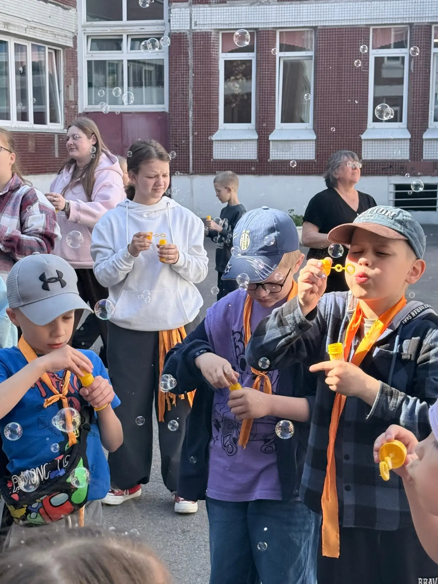 Пятница в лагере "Огонёк" 🥳💙!
Ещё одна незабываемая неделя в лагере «Огонёк» позади!

Эта пятница 