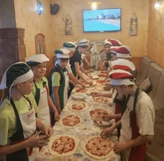 В последние учебные дни в 5 «Б» классе (кл.руководитель - Тихомирова Е.Ю.) прошло замечательное итог