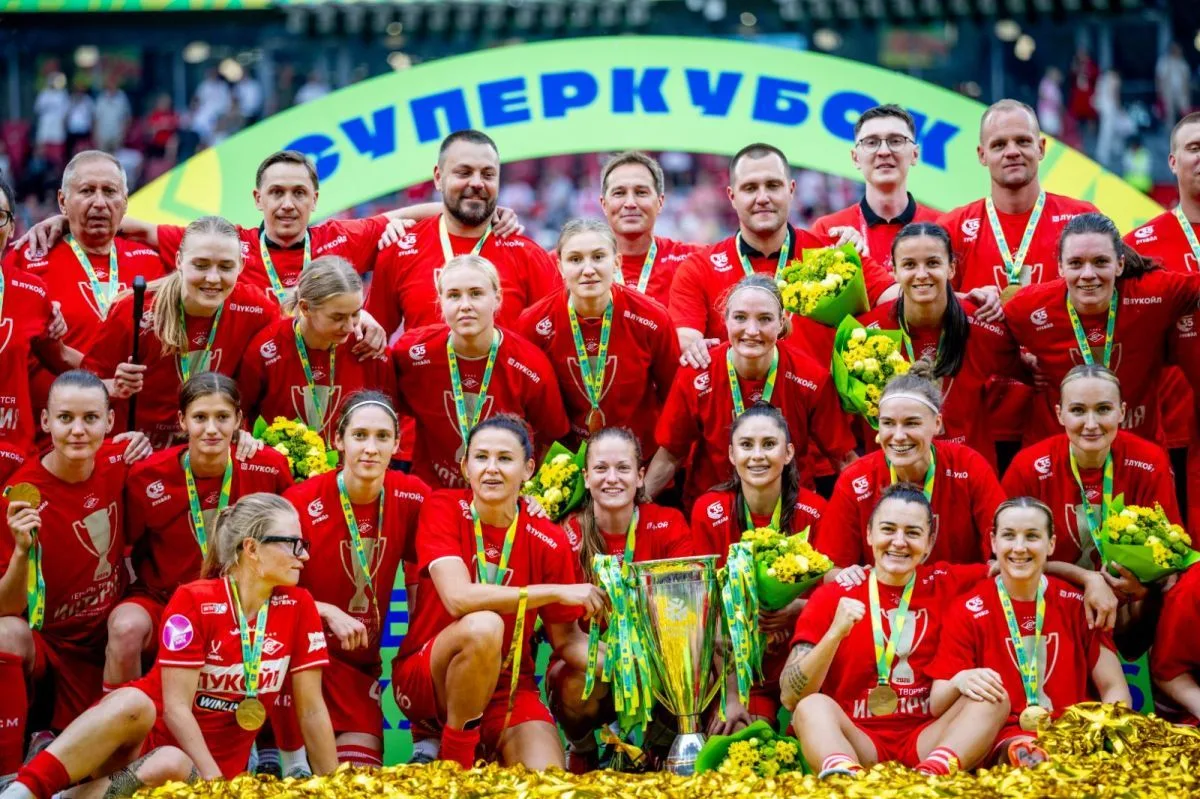 👏 Еще одна приятная новость из мира спорта!

Футболистка из Барнаула Анна Беломытцева в составе «Сп