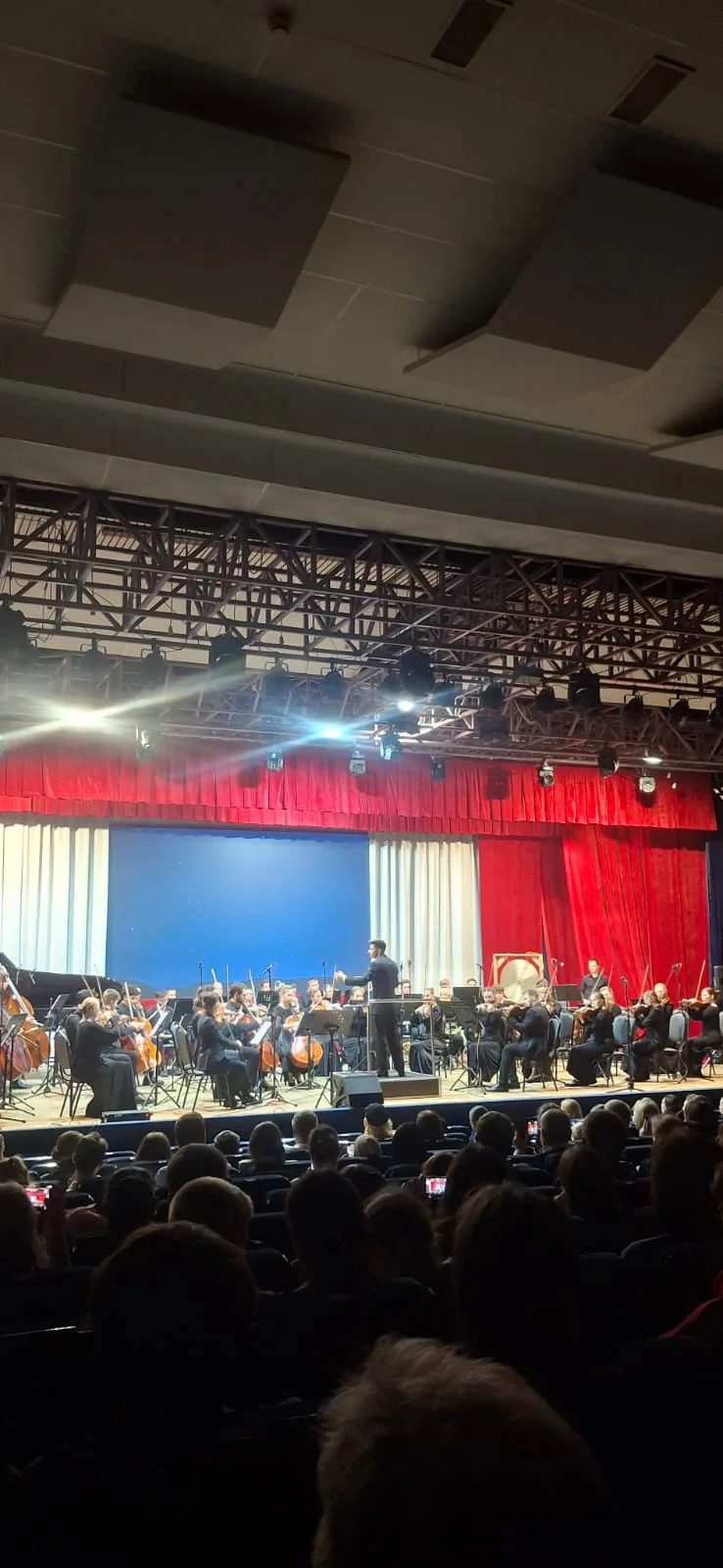 🎼В Нальчике состоялся концерт Молодёжного симфонического оркестра