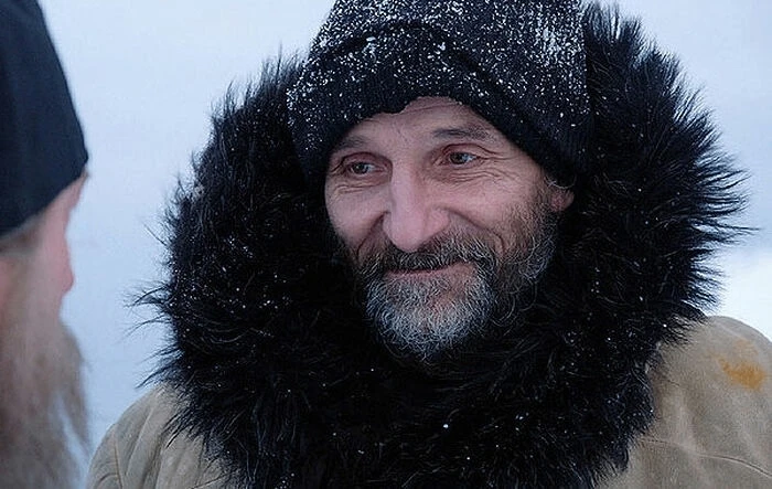Надо соединять и создавать семьи. А для этого не мешает научиться прощать, не обращать ...