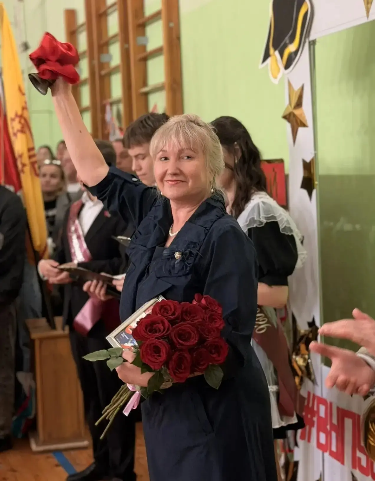 🎊 26 мая 2026 года в столичной школе №6 города Чебоксары прозвенел последний звонок для выпускников 