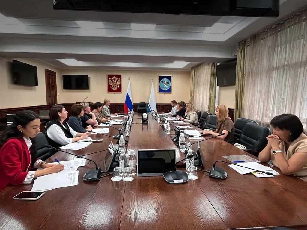 Сотрудники Управления Роспотребнадзора по Республике Алтай приняли участие в заседании ...
