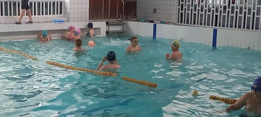 🏊‍♂️ Воспитанники пришкольного лагеря «Радуга» посетили бассейн «Дельфин»

Воспитанники пришкольног