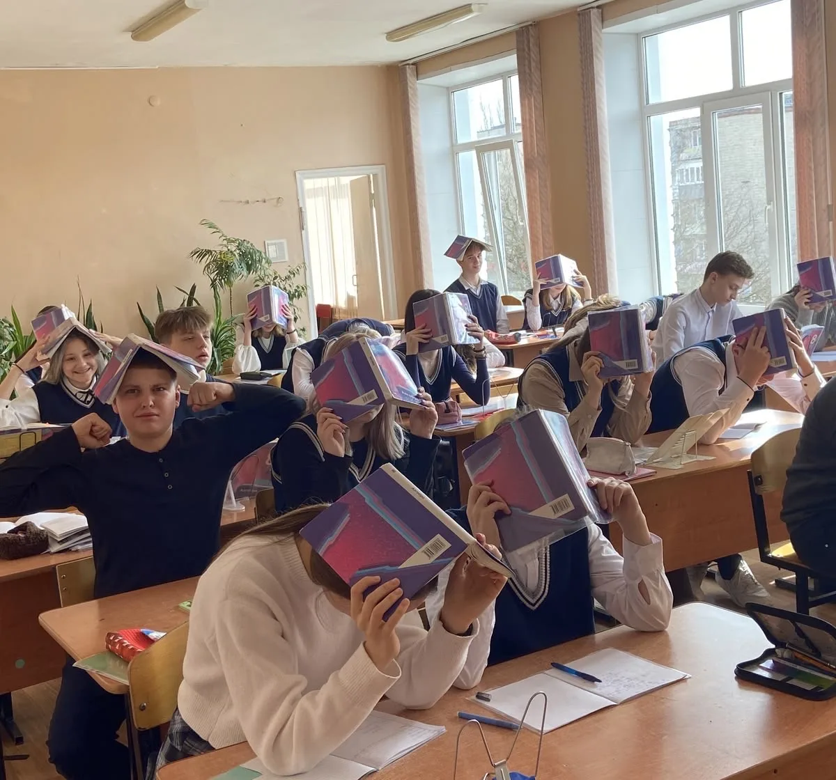 📚 Для старшеклассников обновят программы по пяти предметам