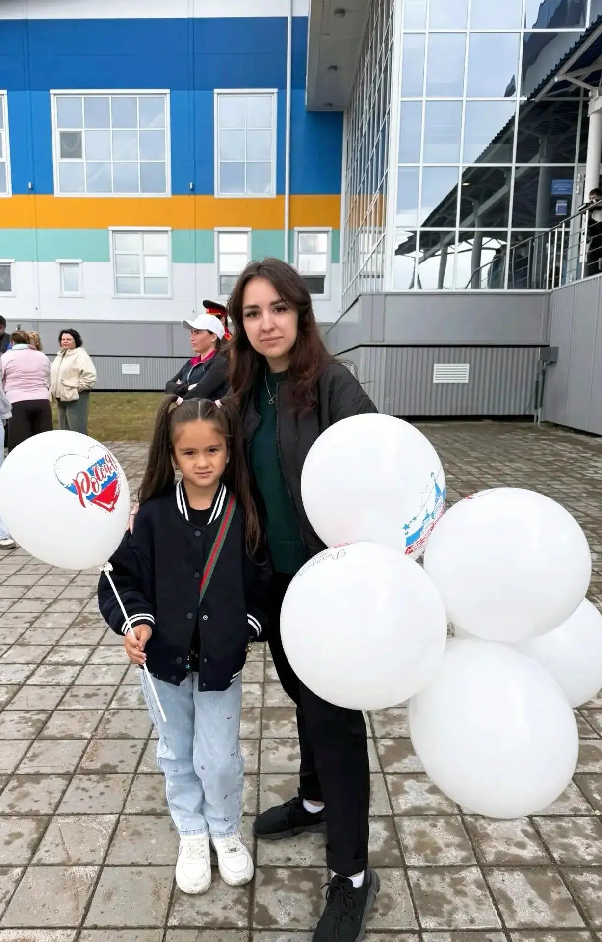 В День Государственного флага  - вместе! 🇷🇺