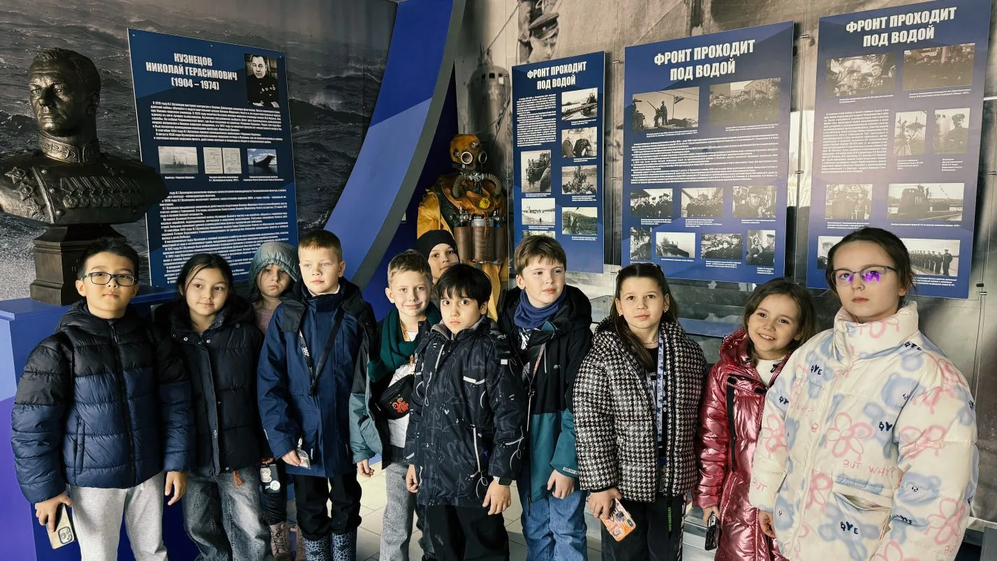 #НачальнаяШкола | Музеи, театры и морские приключения 🎒  🍀 3 «М» — в библиотеку за историей района У