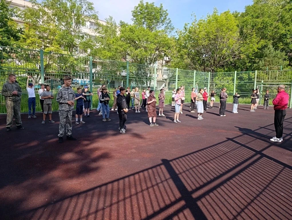 На зарядку, на зарядку становись! 🤸‍♀️☀️