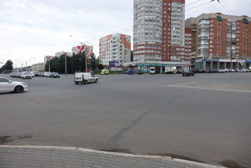 В Кирове изменят схему движения на Комсомольской площади и прилегающих улицах

Сегодня рабочая групп
