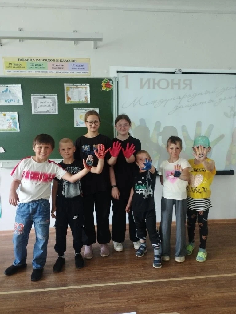 1 июня в Паклинской ООШ - филиал МКОУ "Ситниковская СОШ"  начал свою работу лагерь с дневным пребыва