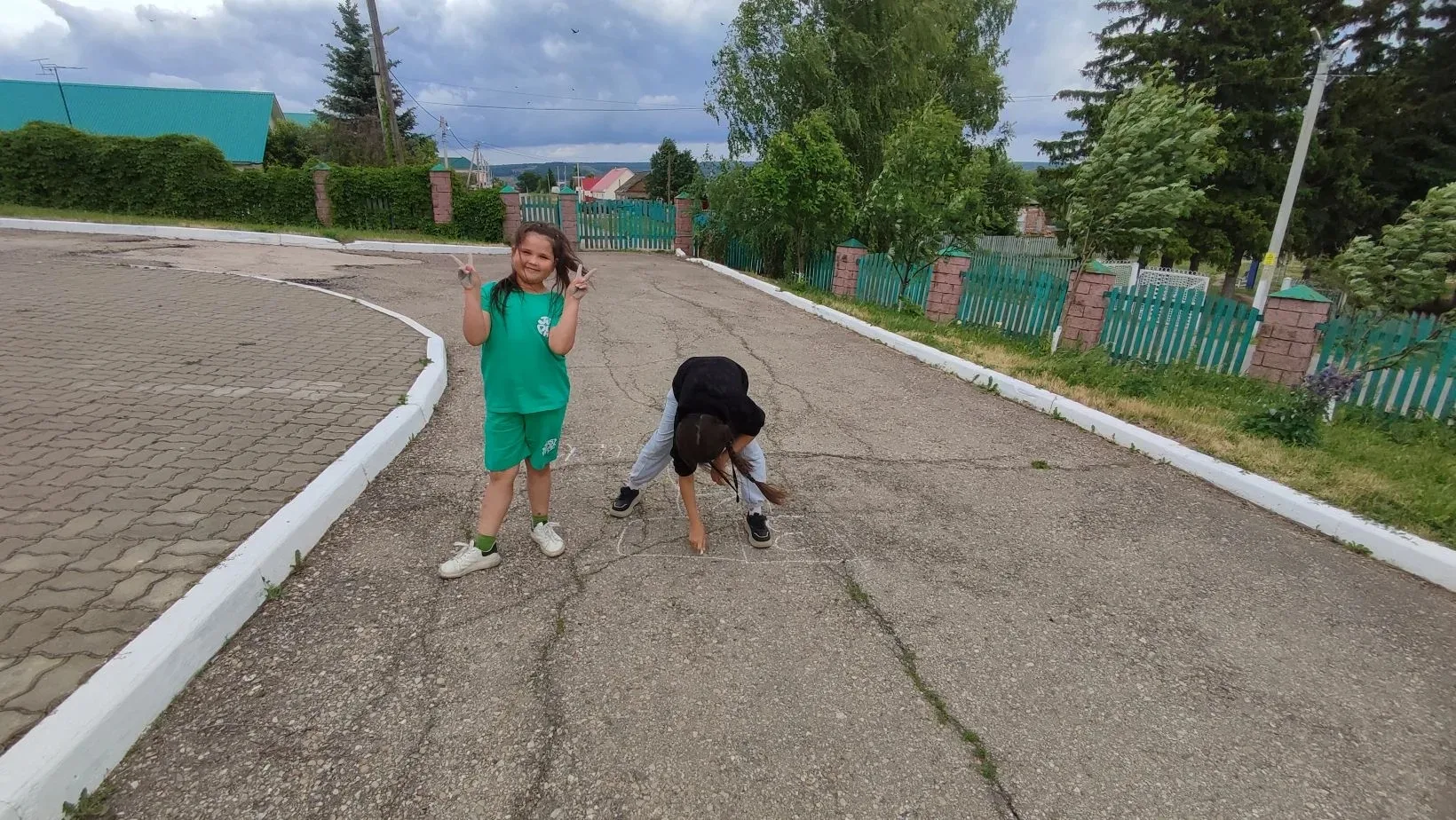 🌞🎉 Сегодня в нашем пришкольном лагере «Радуга Дружбы» прошла увлекательная игра-тренинг «Здравству