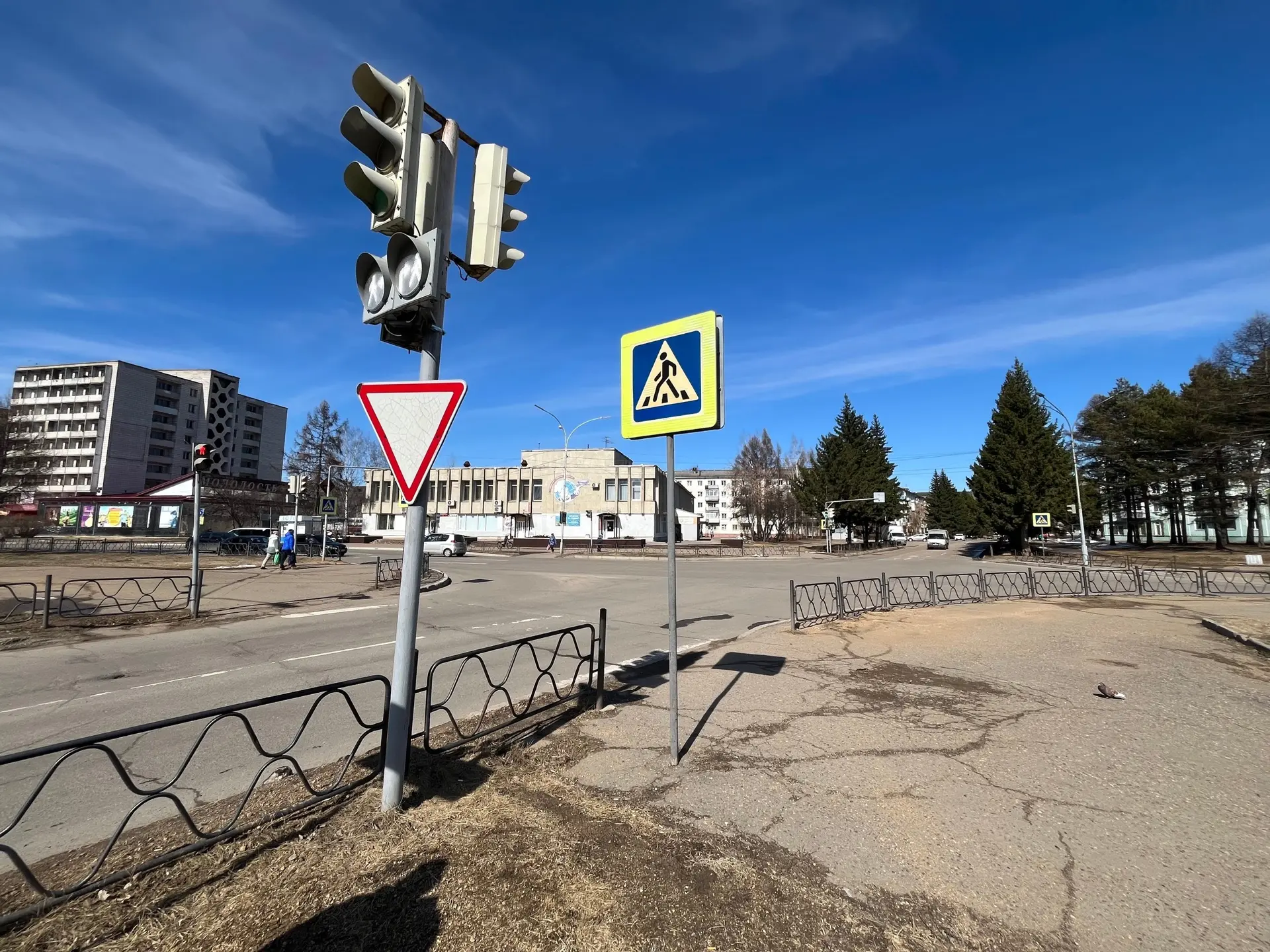 27 мая на перекрёстке улиц Молодёжная, Заводская и Строителей начнутся строительно-монт...