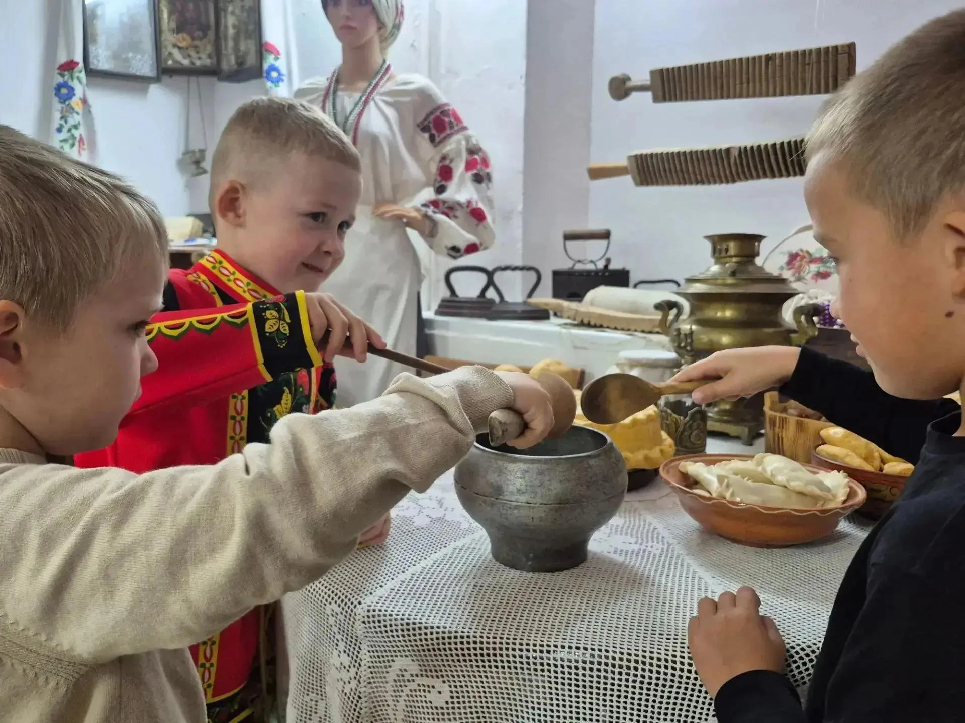 🏛️ Воспитанники великовечненского детского сада побывали в городском музее