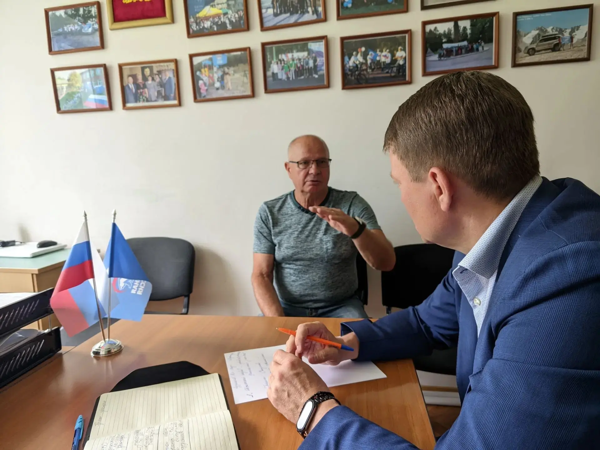 Важный принцип: в малом видеть большое, в частном - общее.
Вчера вечером провёл встречу с жителями Д