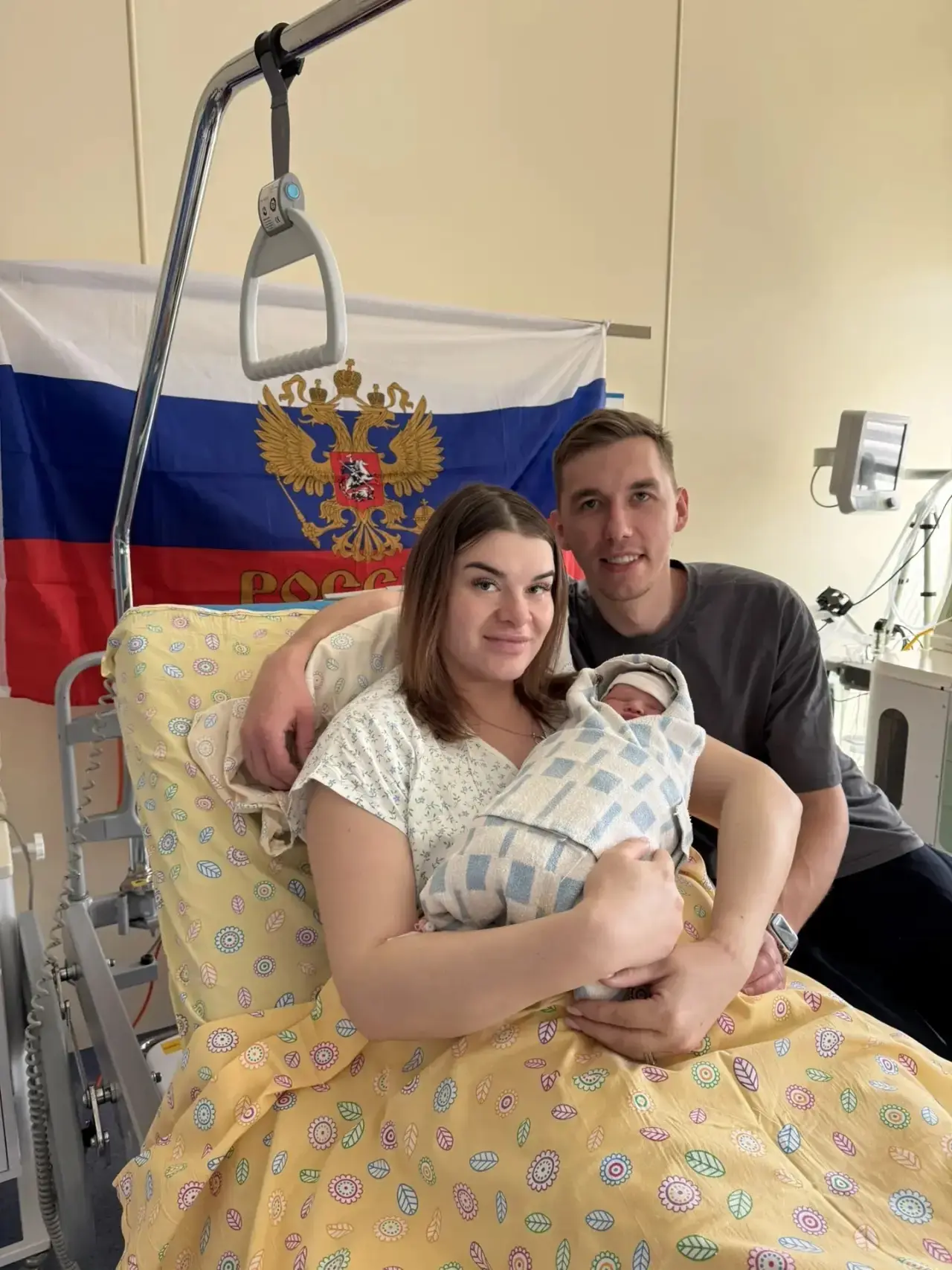 В Перинатальном центре прямо в День России произошло знаменательное событие: в семье Ни...