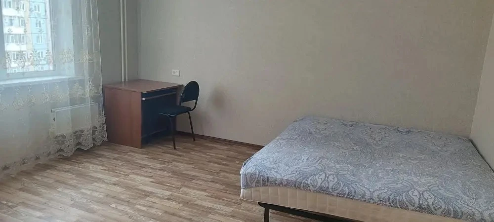Сдам 2ком Урванцева, 6а
Цена 35000+свет
Площадь 69кв, этаж 7
Имеется необходимая мебель и техника. П