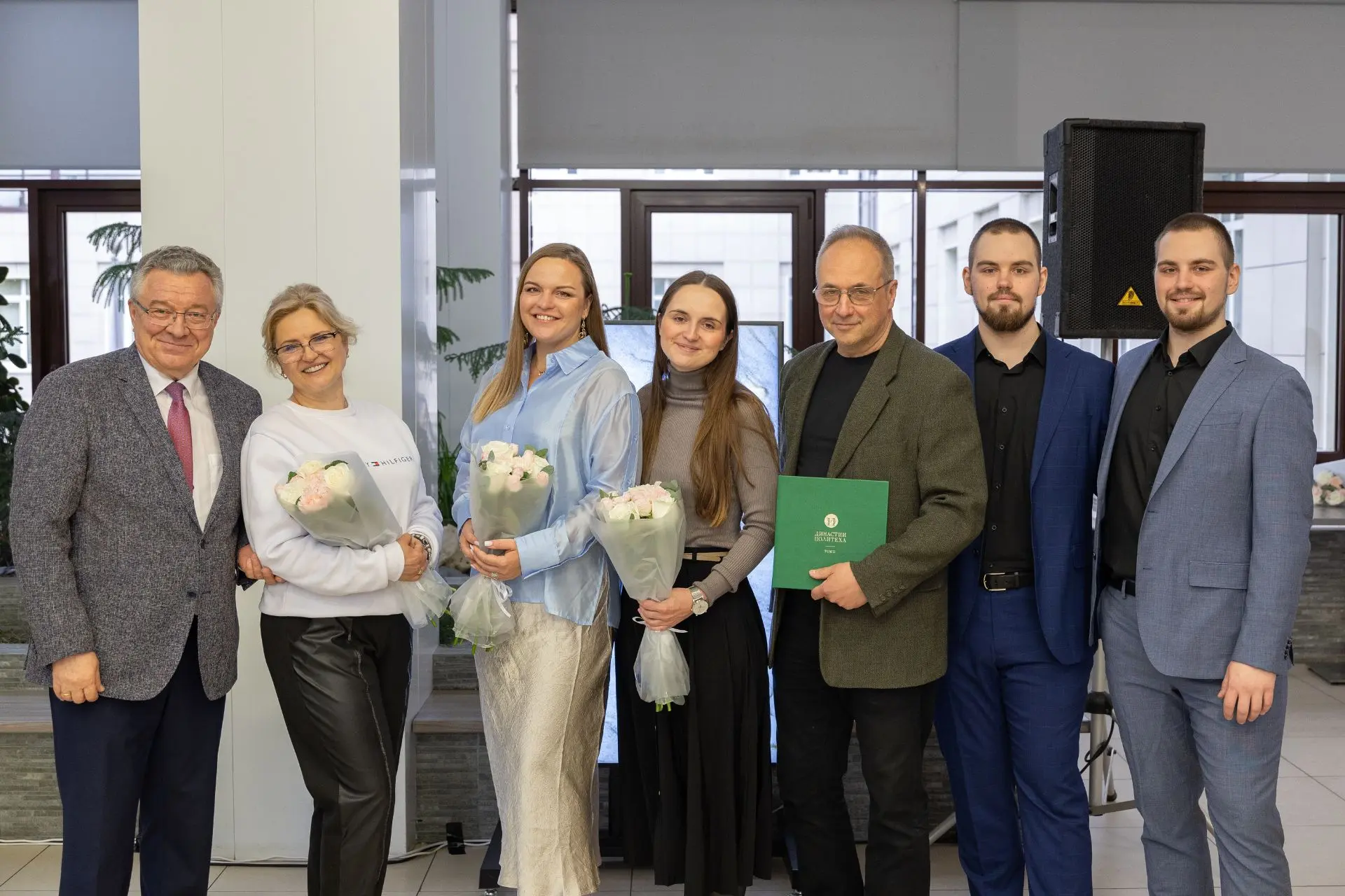 Вчера в нашем университете состоялась торжественная встреча, посвященная выходу в свет ...
