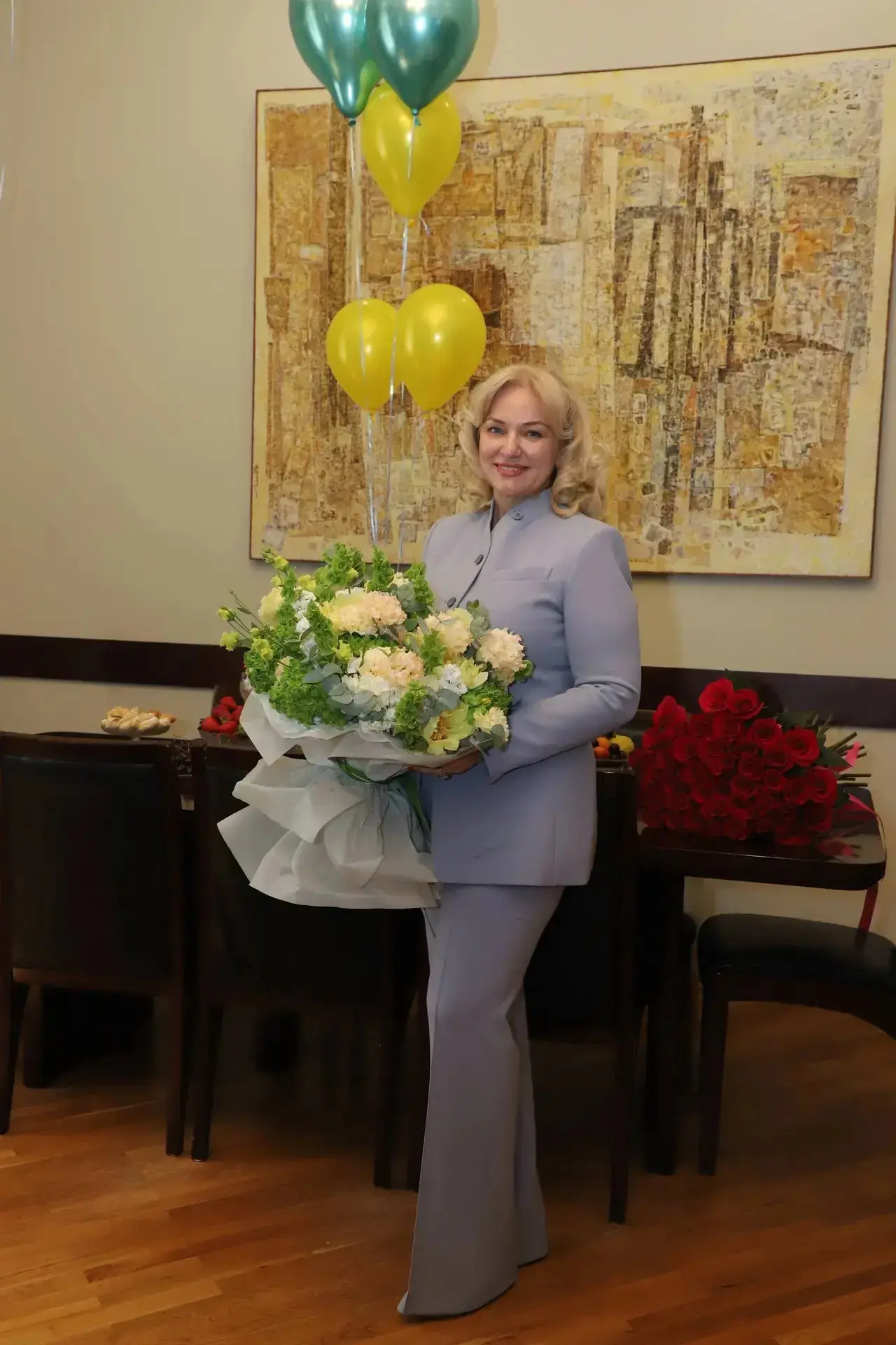 Дорогая Зарема Ажуевна!

От имени коллектива муниципального ансамбля песни и танца «Дербент» позволь