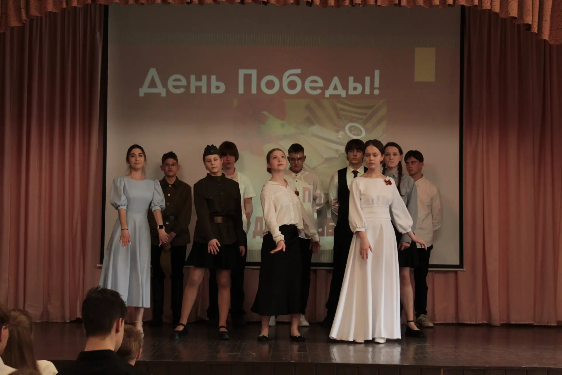 🎗 В преддверии Дня Победы в нашей школе состоялся праздничный концерт,  посвящённый великому подвигу