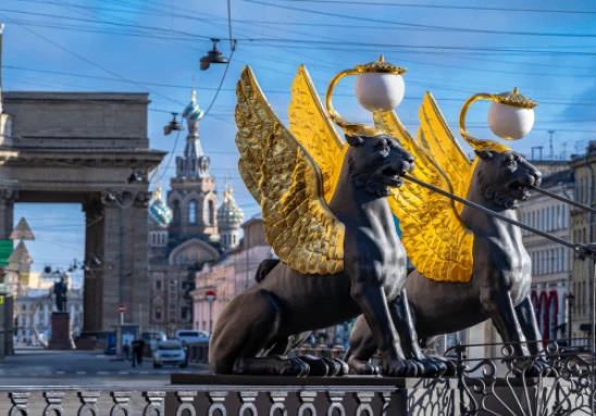 Санкт-Петербург с комфортом и вниманием к деталям — вот он, идеальный формат экскурсионного тура!

Т