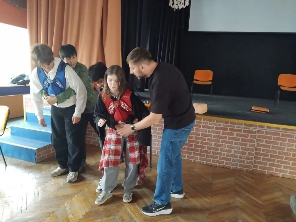🚨Знать первую помощь — значит спасать жизни! В Школе 1205 к Всемирному дню здоровья (в 2026 году его