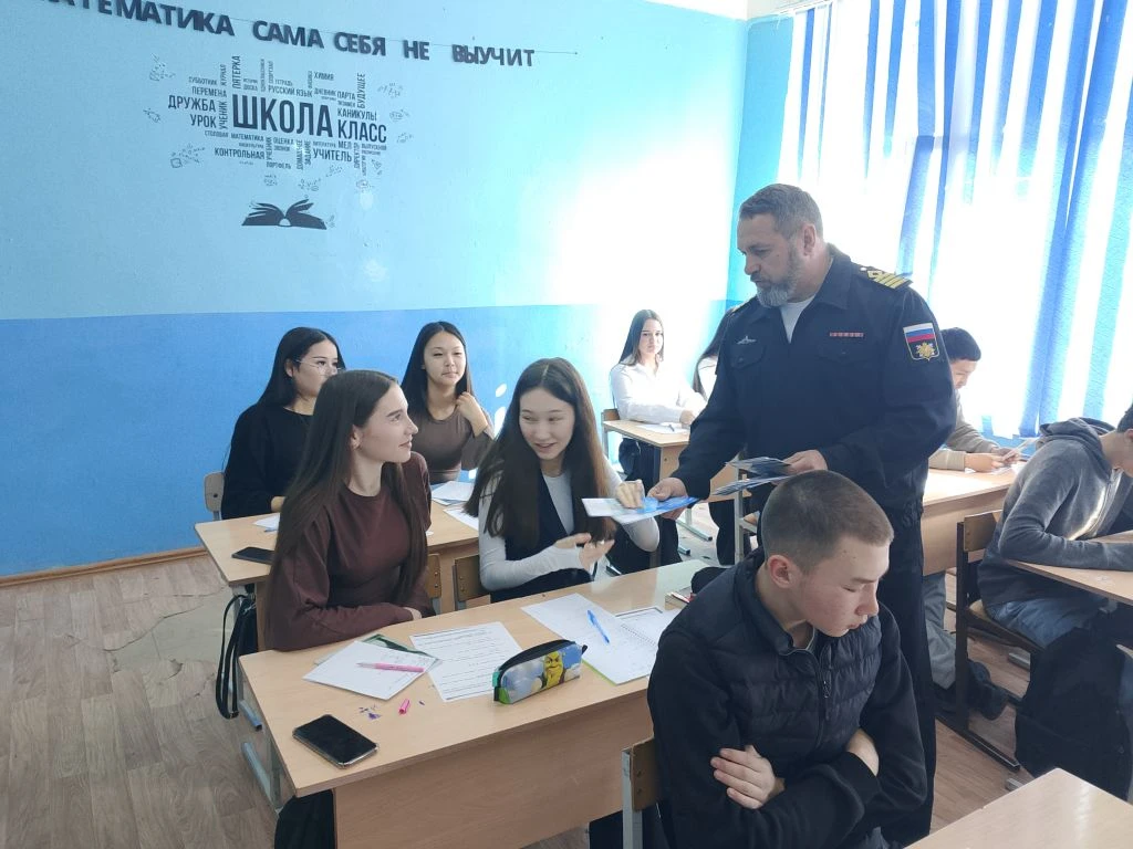 Важный шаг к будущему.  Сегодня в рамках профориентационной работы для учеников 9-х классов выступил