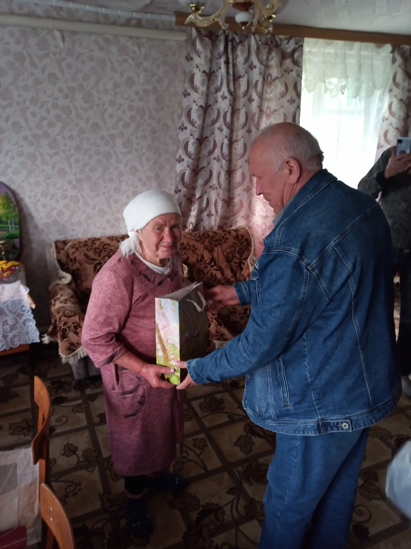 Сегодня особенный день — 85‑летний юбилей отмечает уважаемая Колпакова Валентина Дмитри...