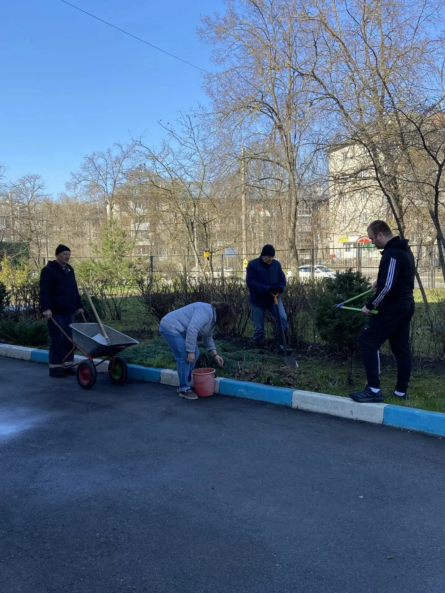 🌿 Дорогие друзья! На этой неделе наш коллектив с душой и энтузиазмом принял участие в весеннем суббо