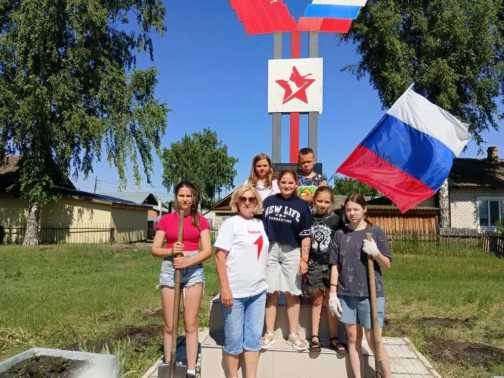 День Добрых Дел в "Салавании". Направление: Волонтерство и добровольчество🙋‍♀️

В нашем пришкольном