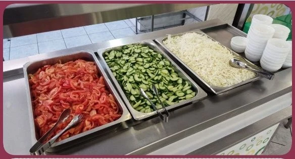 🥕 Овощи в школьной столовой - полезное богатство!   🍅Сегодня мы расскажем о важности овощей в нашей 