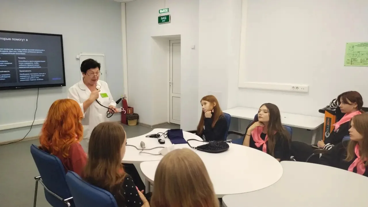 Сотрудники Центра здоровья ТОГБУЗ «ГДП имени Валерия Коваля» провели профориентационные...