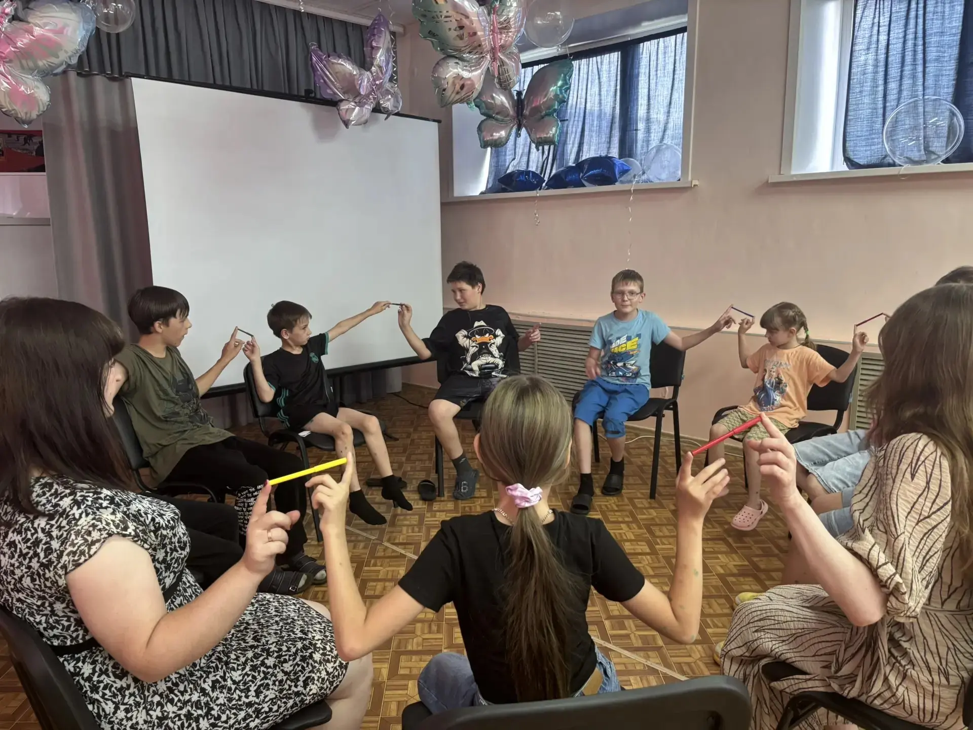 Вчера в нашем отделении педагог-психолог провела для ребят тренинговое занятие «Внимание к деталям».