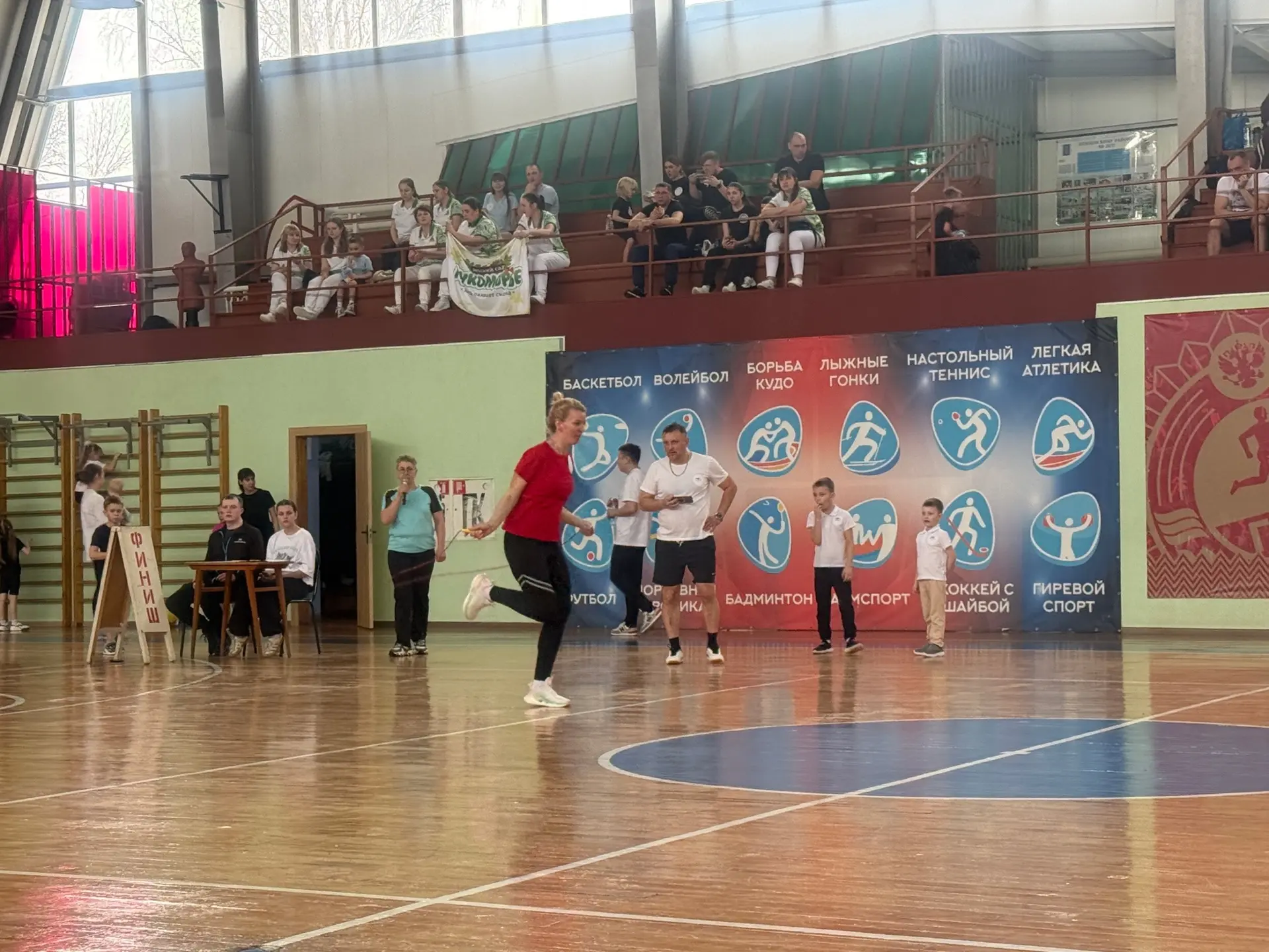 💪Папа, мама, я — спортивная семья! 🎉  🏫Школа с Засечное приняла активное участие в районном фестивал