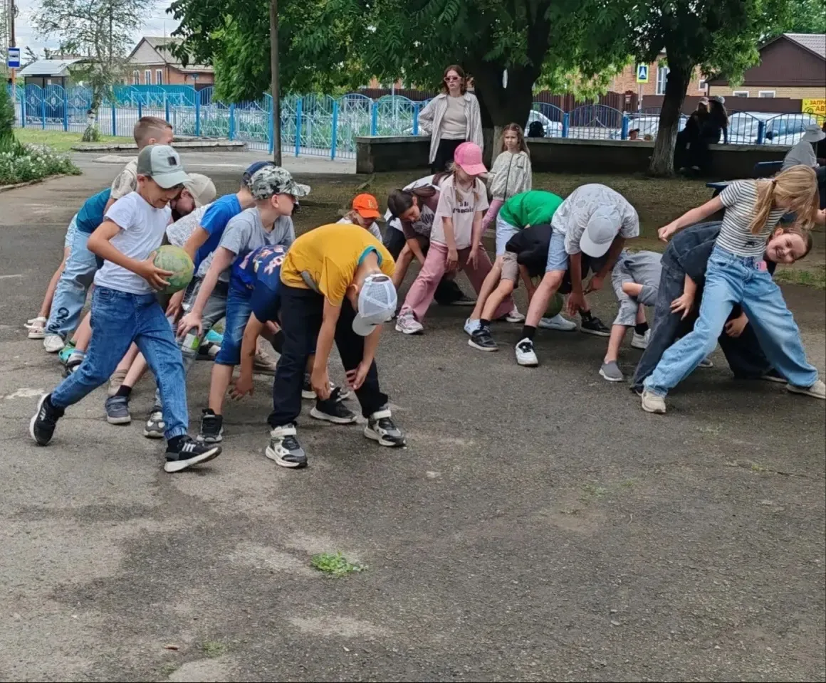 🌈 Сегодня в нашем лагере «Радуга» прошел особенный день! 
🏃‍♂️ День спорта собрал всех ребят для я