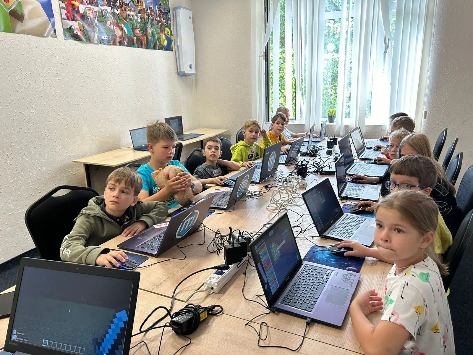 Добро пожаловать в школу программирования для детей IT-Junior

Сегодня технологии становятся частью 