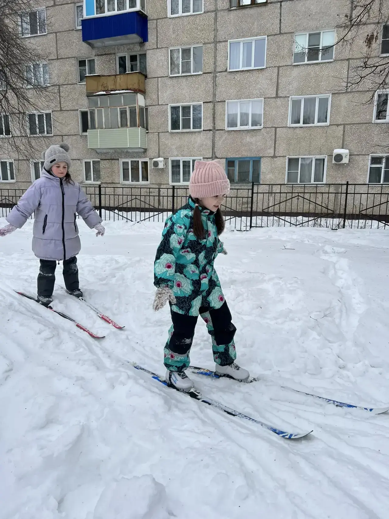 🎿 Лыжня зовёт! Как наши гимназисты покоряли зимние трассы ❄️  Свежий морозный воздух, солнце, пробив