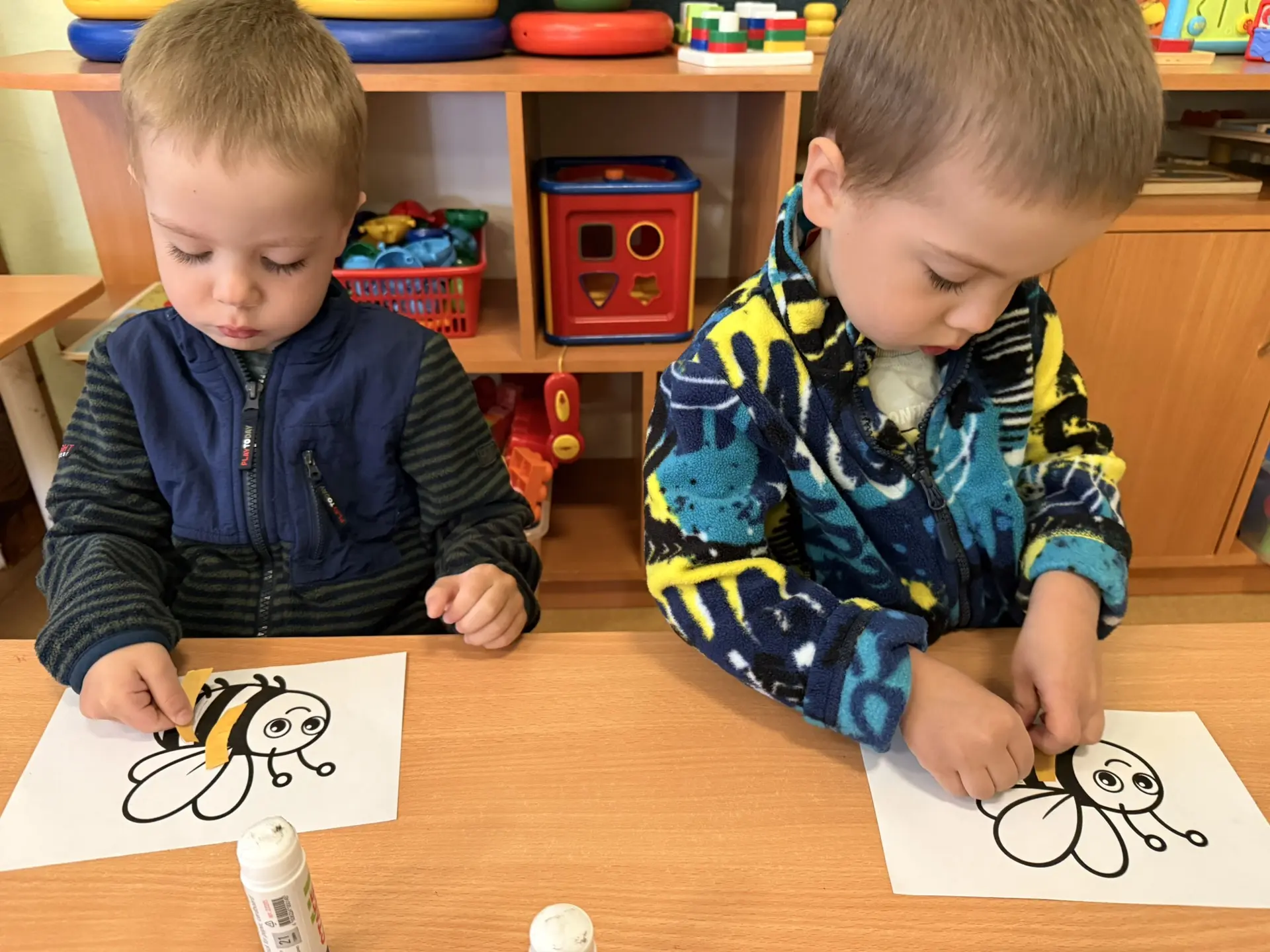 Жужжащие новости из группы «Солнышко»! 🍯

🐝 Кто тут самый трудолюбивый? Наши малыши! Они превратил
