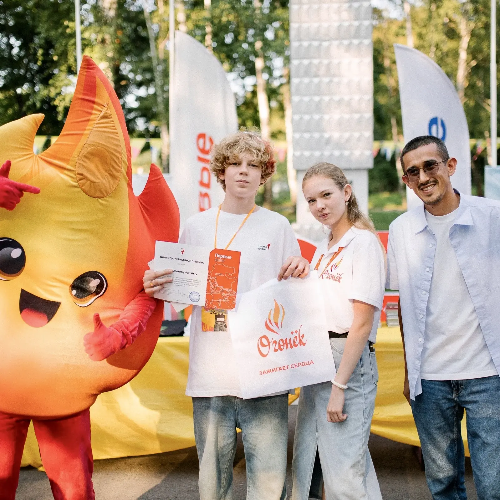 📸 Заключительные фотокарточки этого сезона - уже в нашей галерее! 💛