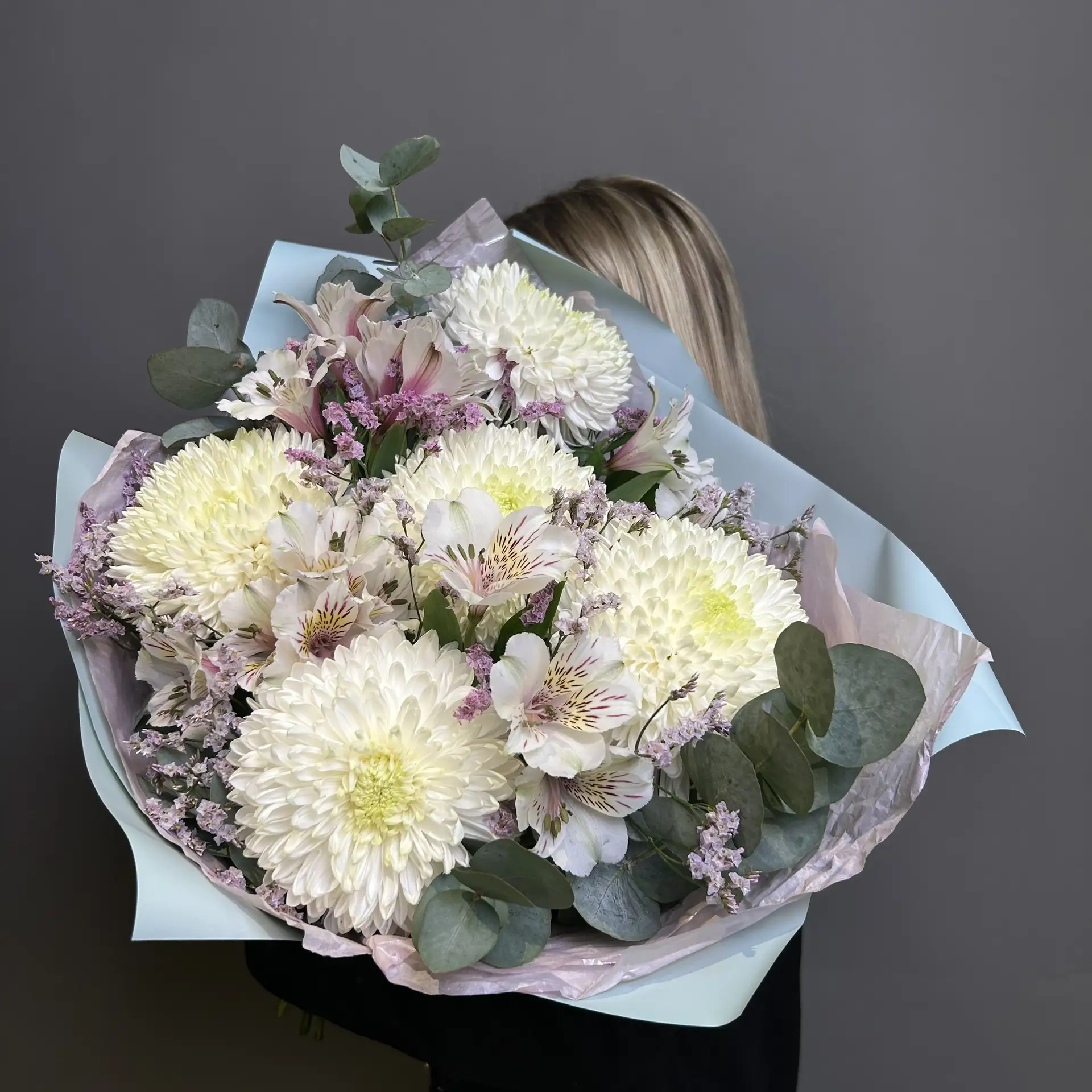 Подборка букетов по поводу и без повода💐
—————————————————-
Красота от УНА ФЛОР⤵️
📍 ул. Моховая, д