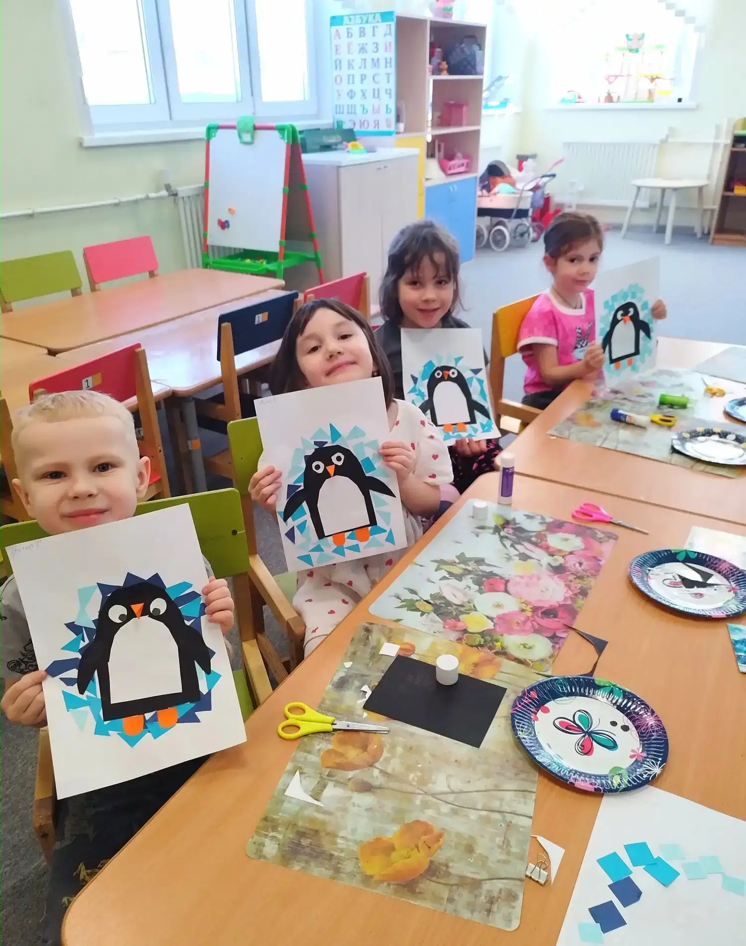 🪄Веселое творчество с Любознайками  🐧В старшей группе  «Любознайки» #ДО_Лучик прошло интересное заня
