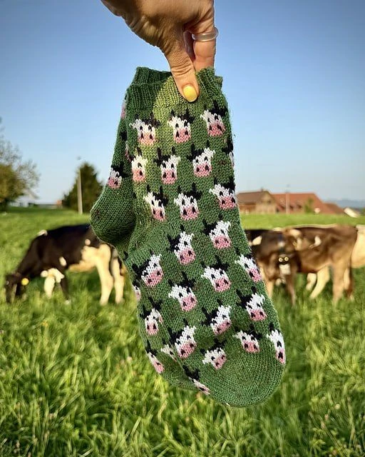 Herding Cows socks by Stone Knits

Благодарим Марину за перевод ❤️❤️❤️