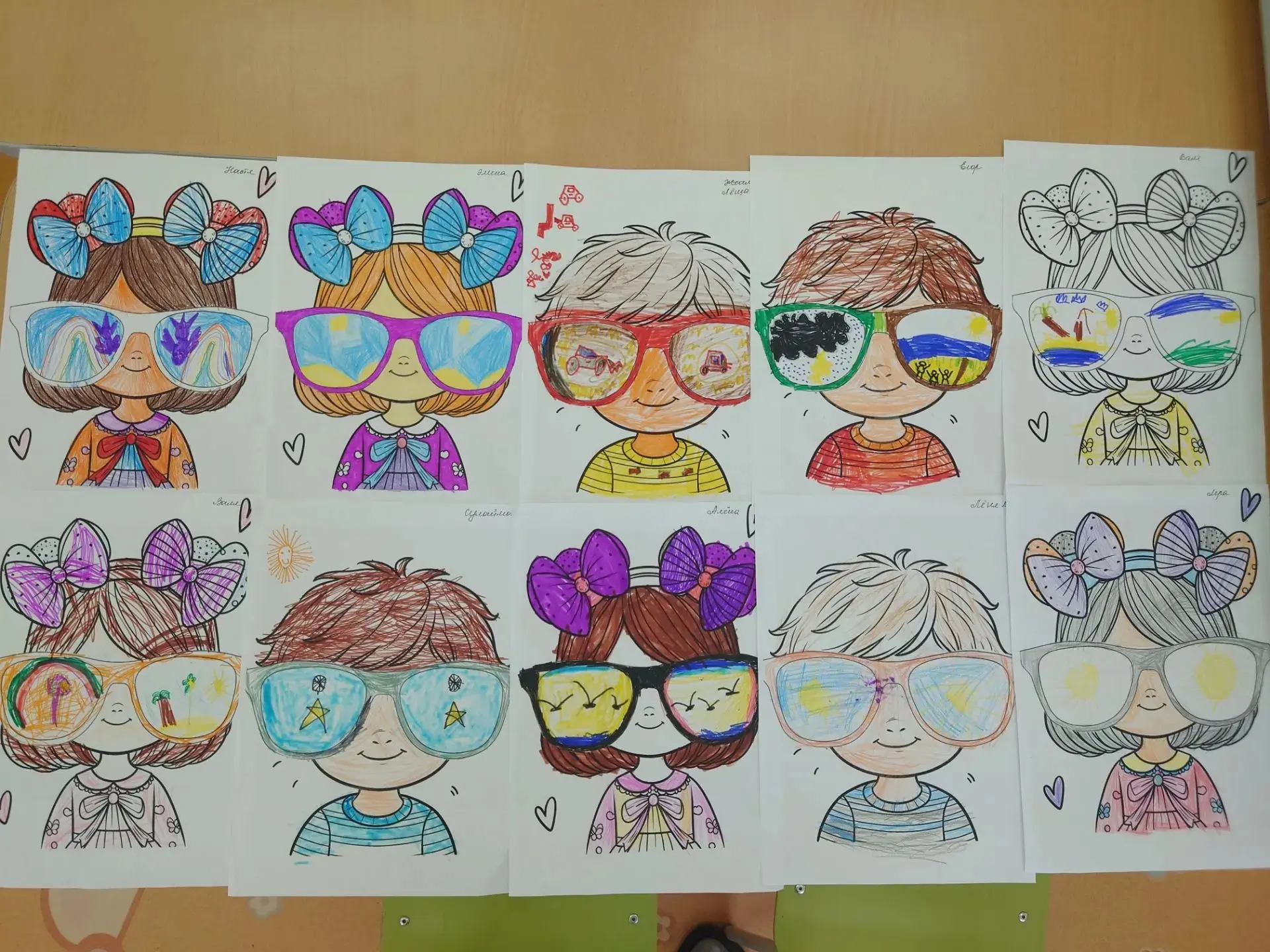 👓,,Лето в очках"😎
      ✏Рисование летом в детском саду — это творческий процесс, направленный на 
