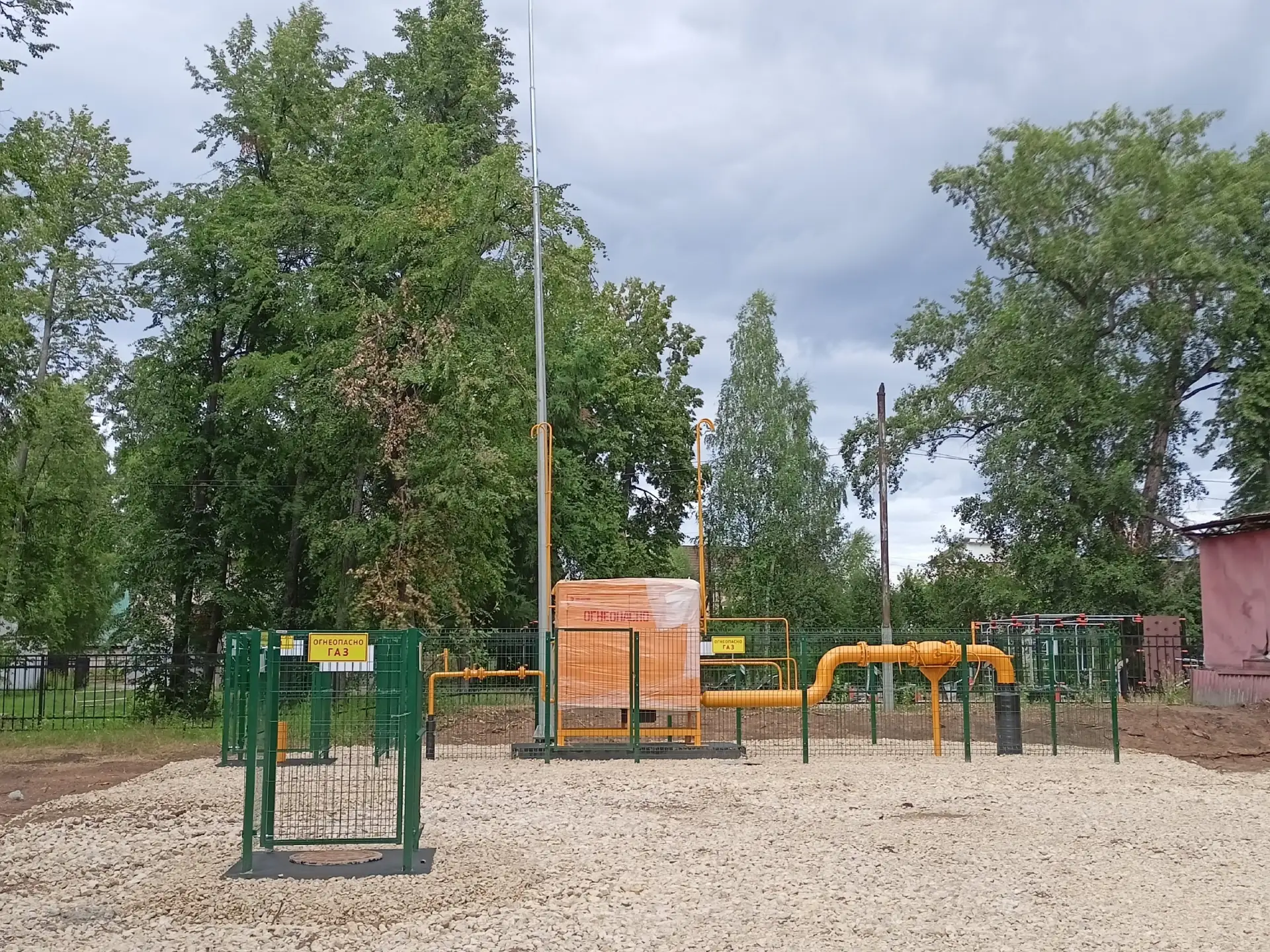В Нолинском районе завершено строительство межпоселкового и распределительного газопроводов. Общая п