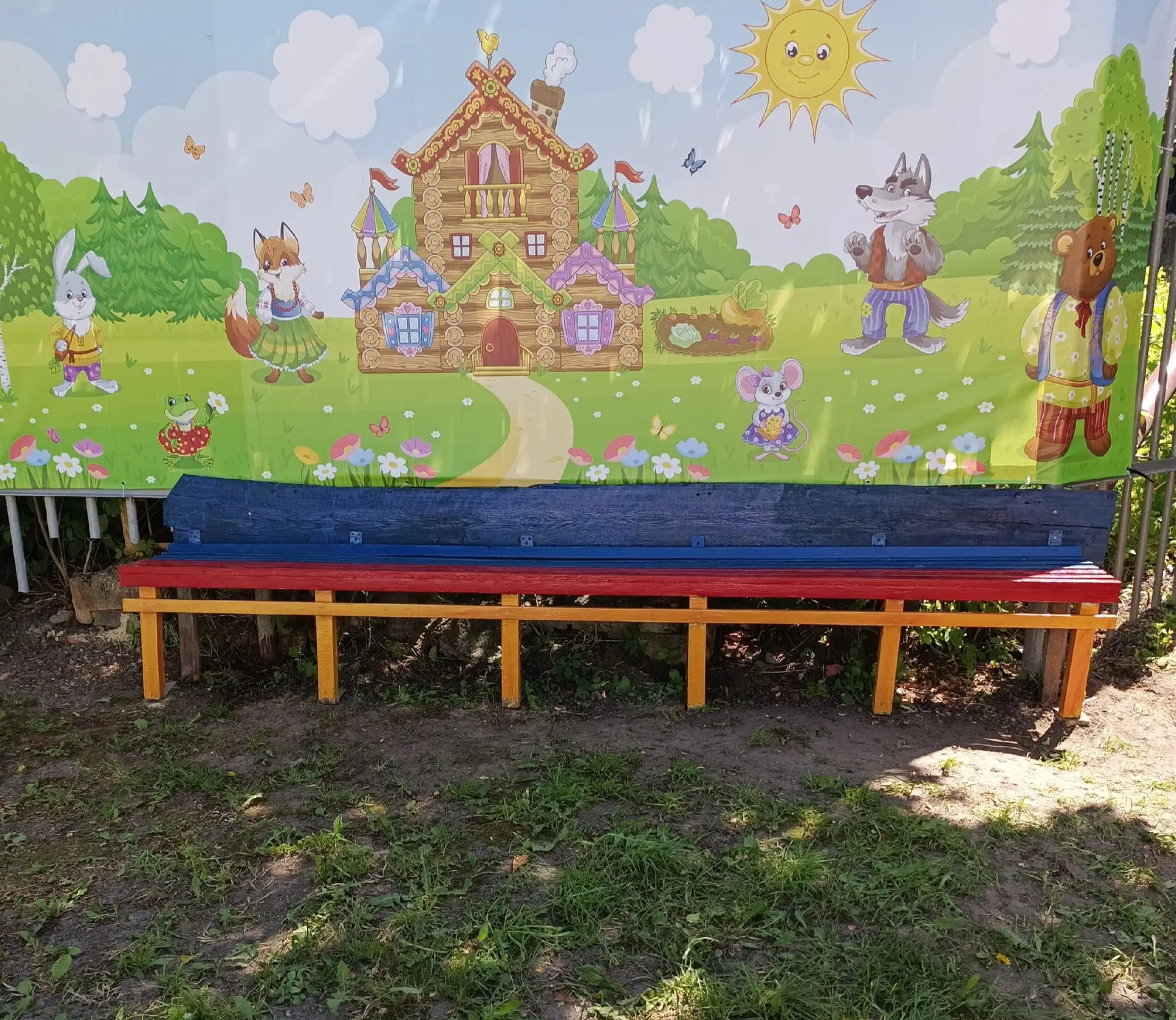 В нашем детском саду 🏡 прошел смотр-конкурс на лучшее оформление площадок к лету☀️.